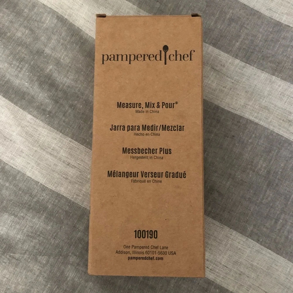 Pampered Chef Measure Mix and Pour